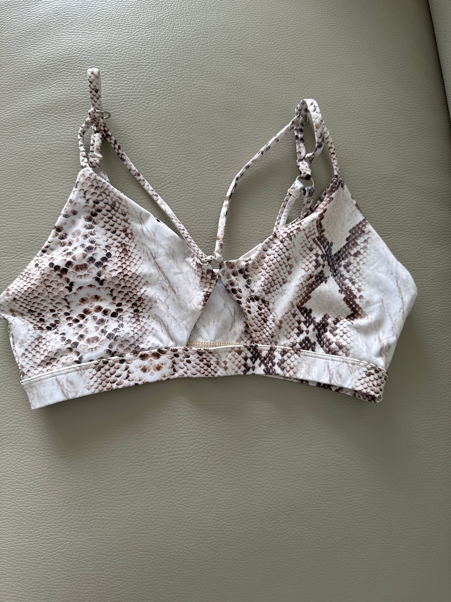 Vicky Bra