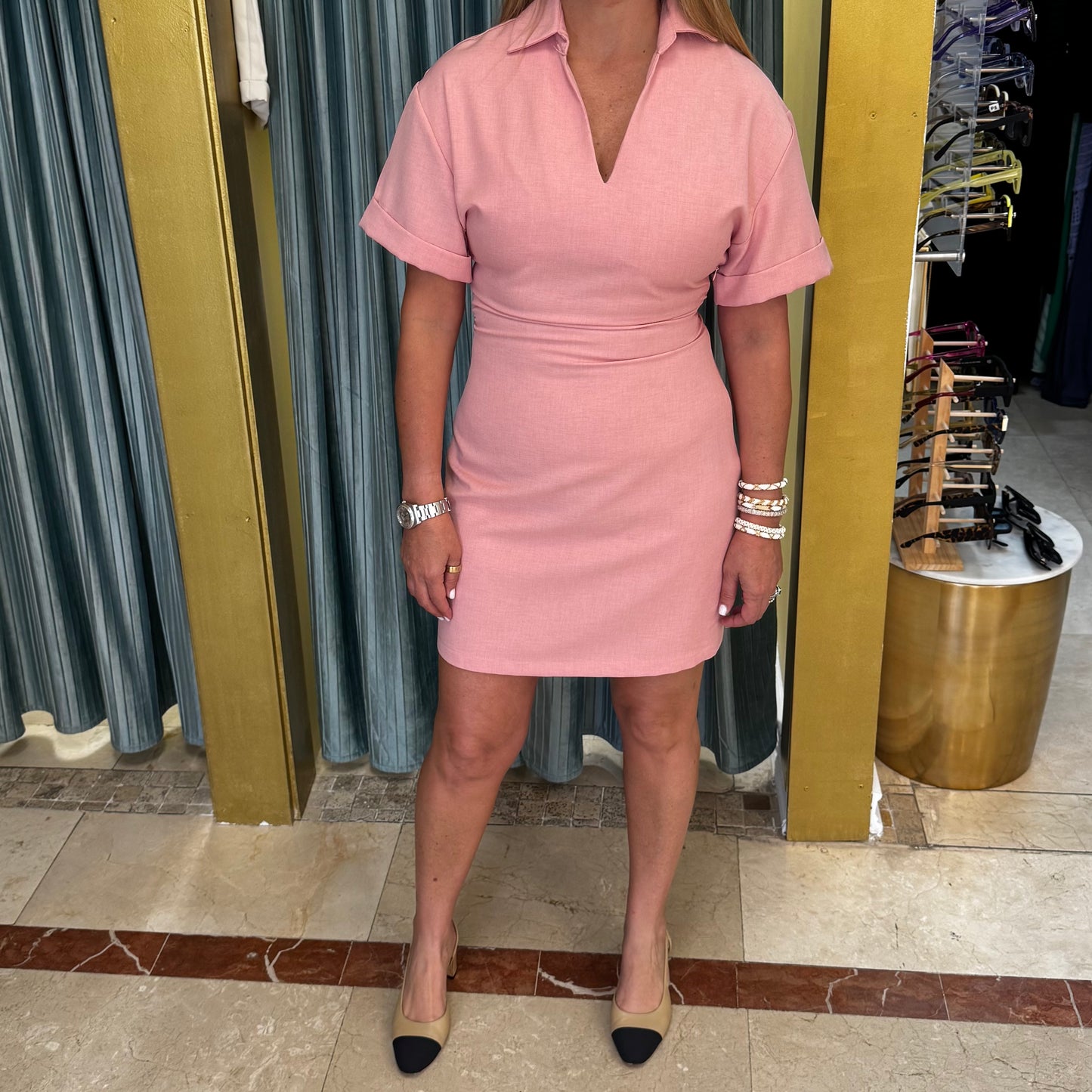 Vestido corto ajustado
