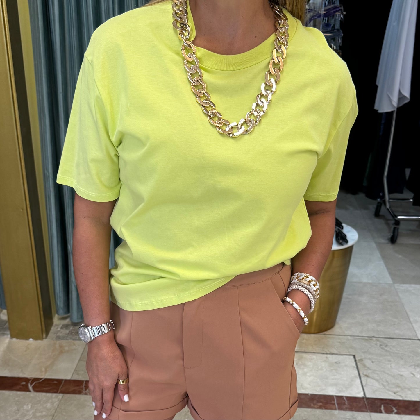 Franela con cadena
