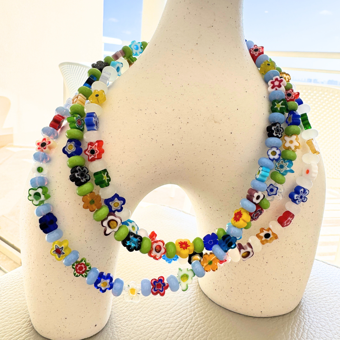 Collares de flores sin inicial