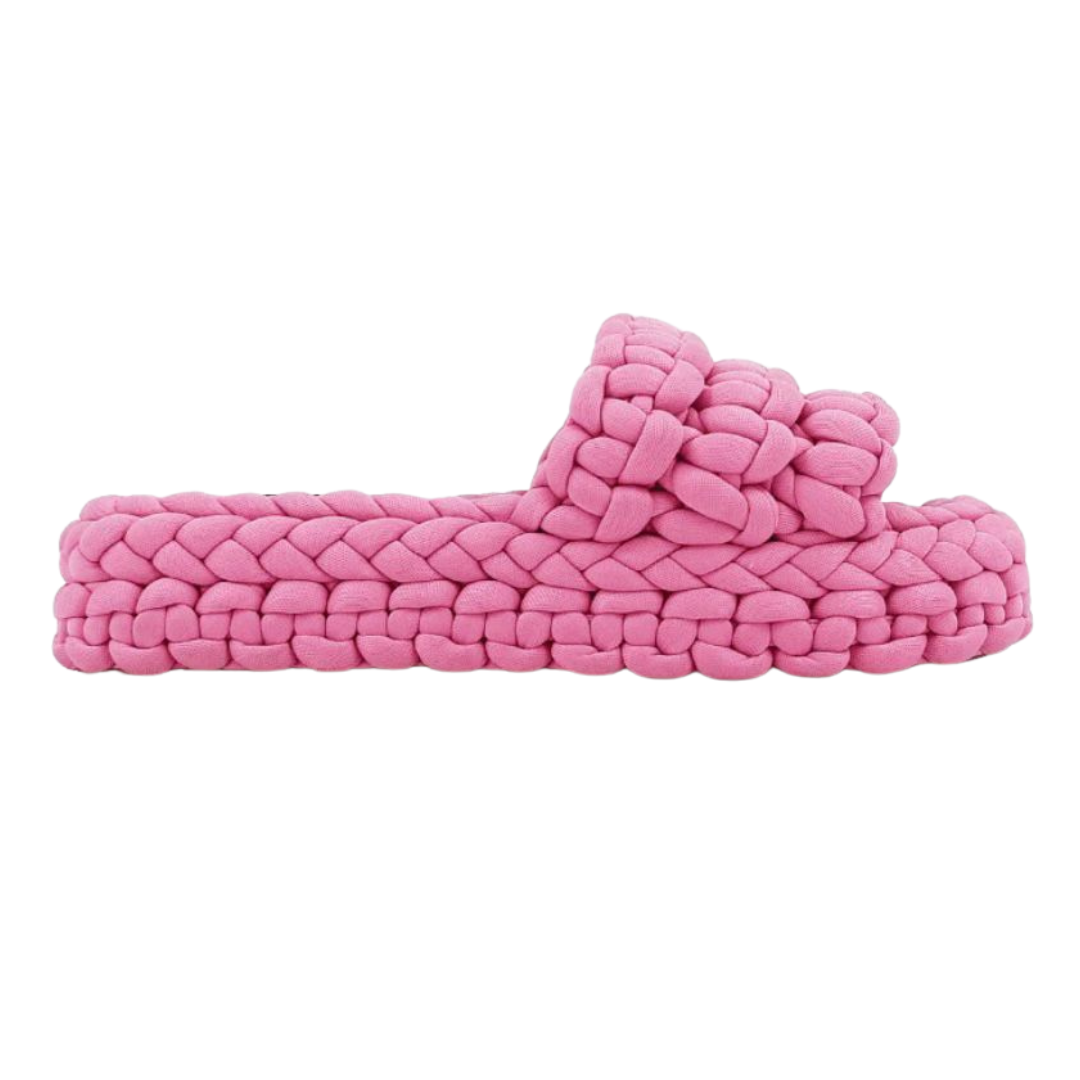 Intertwined fabric sandals