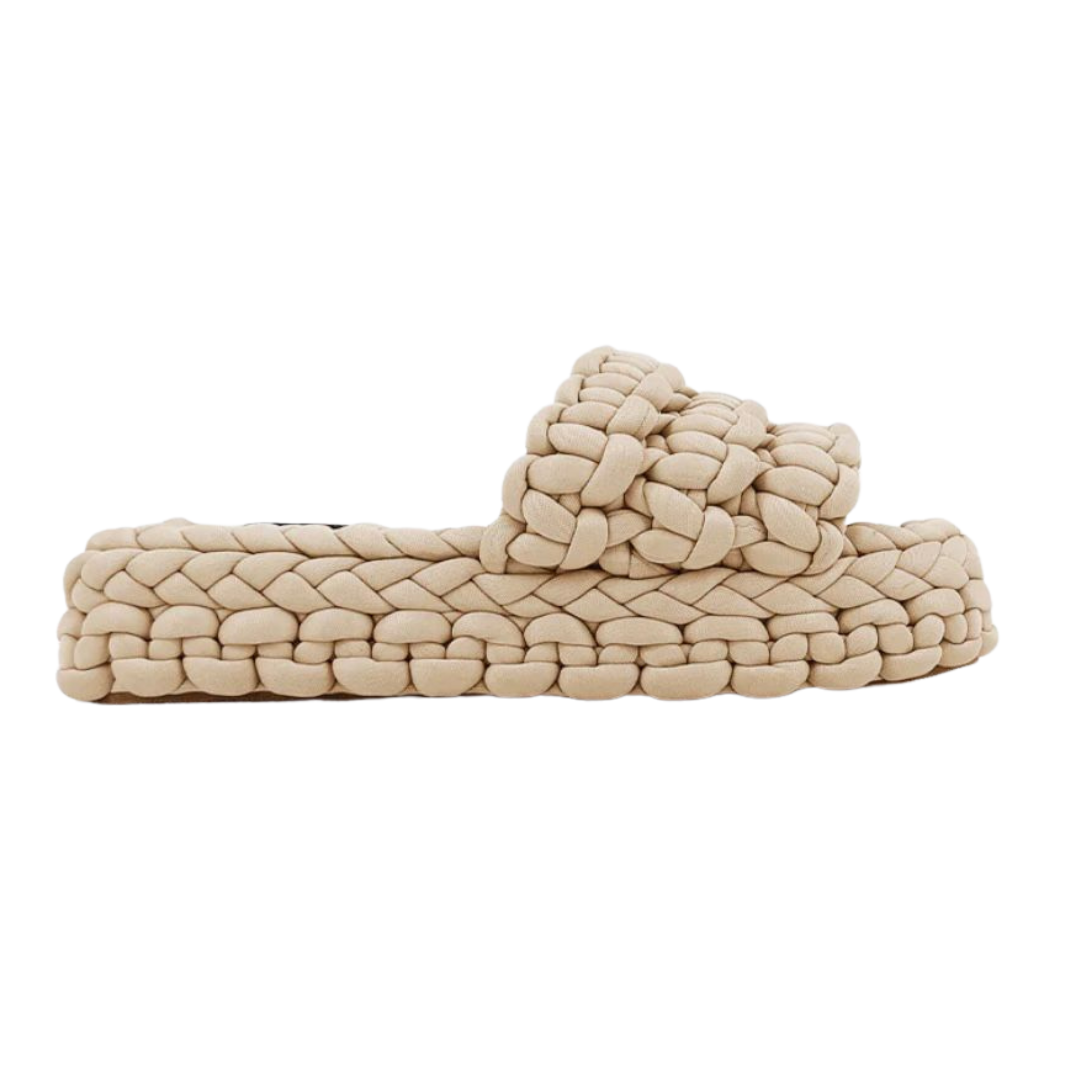 Intertwined fabric sandals