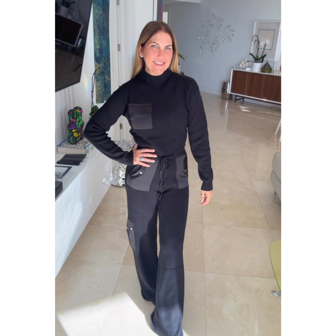 Set de viaje negro con bolsillos en seda