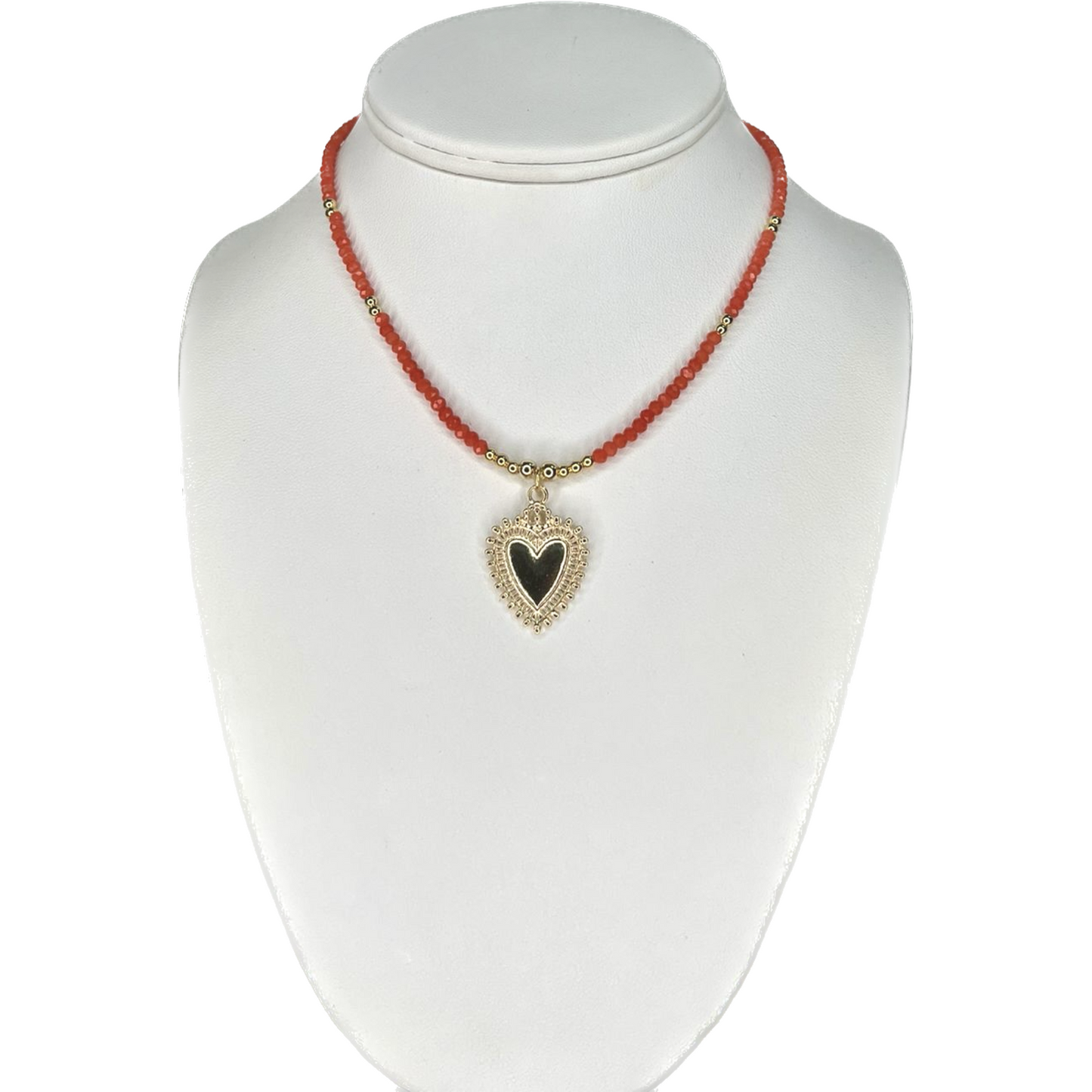Collar de colores y corazón