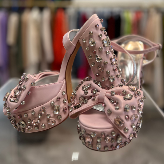 Sandalias con plataforma y pedrería