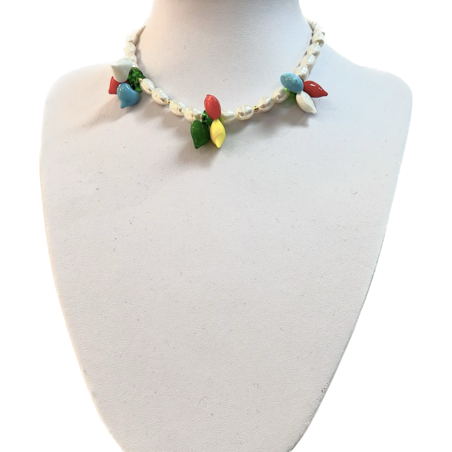 Pearl necklace with Turkish eyes in glass