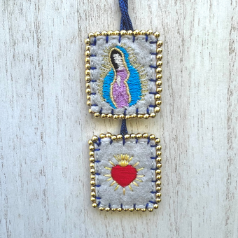 Escapulario bordado de la Virgen de Guadalupe