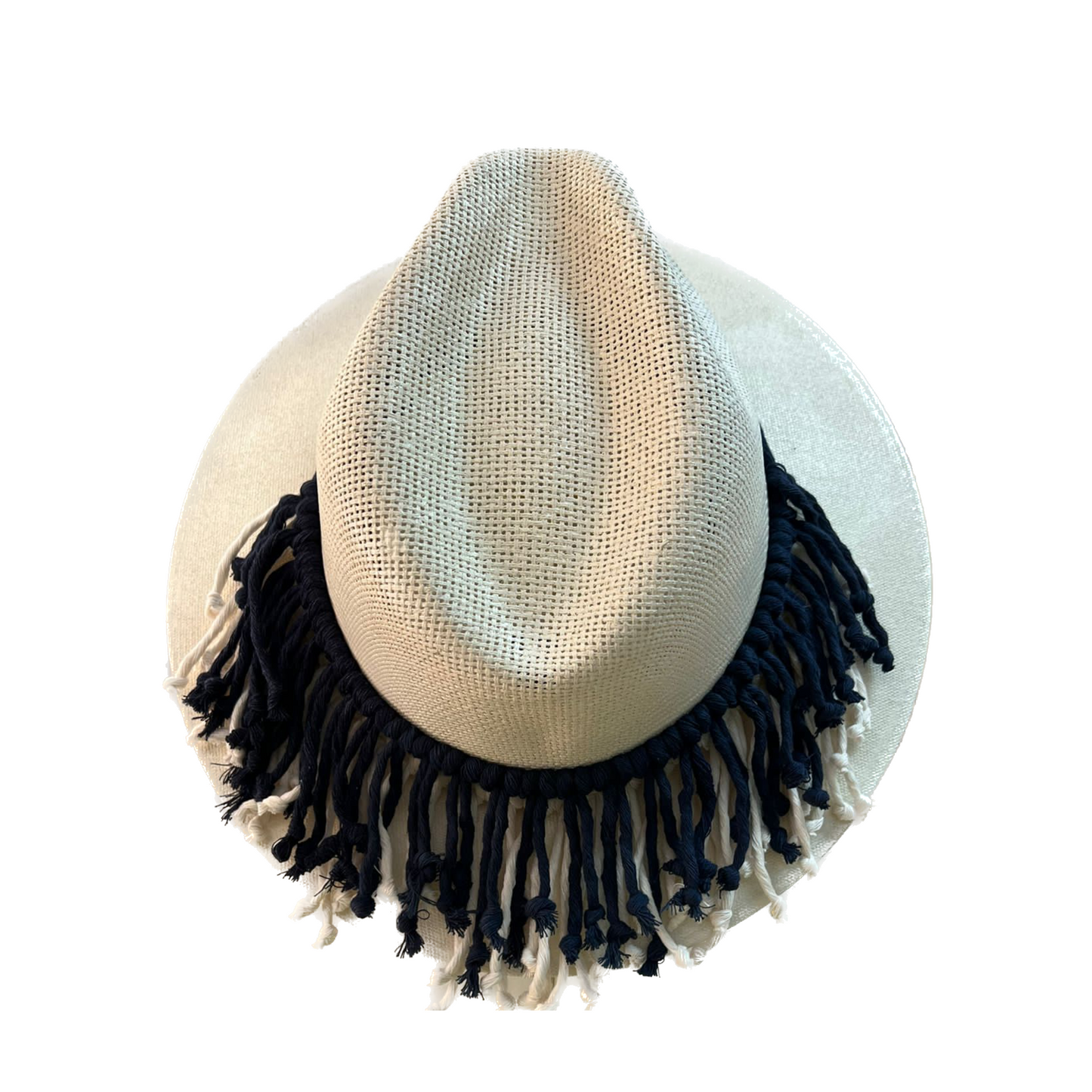Sombrero con cordones