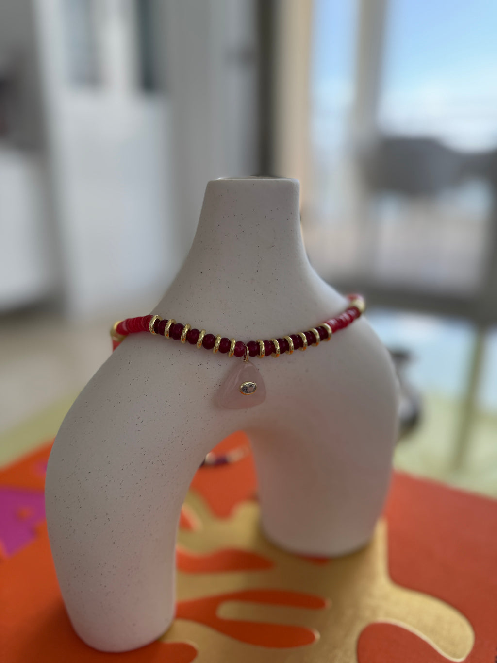 Collares de piedras naturales rosados