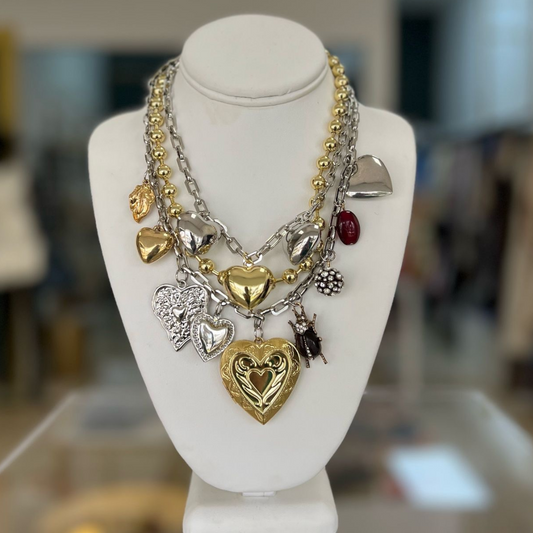 3 Cadenas con dijes corazón