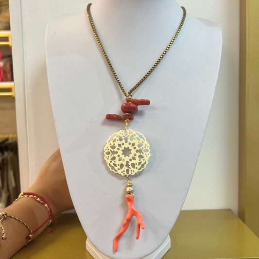 Genuine Coral and Mother of Pearl Necklace (mod 1)