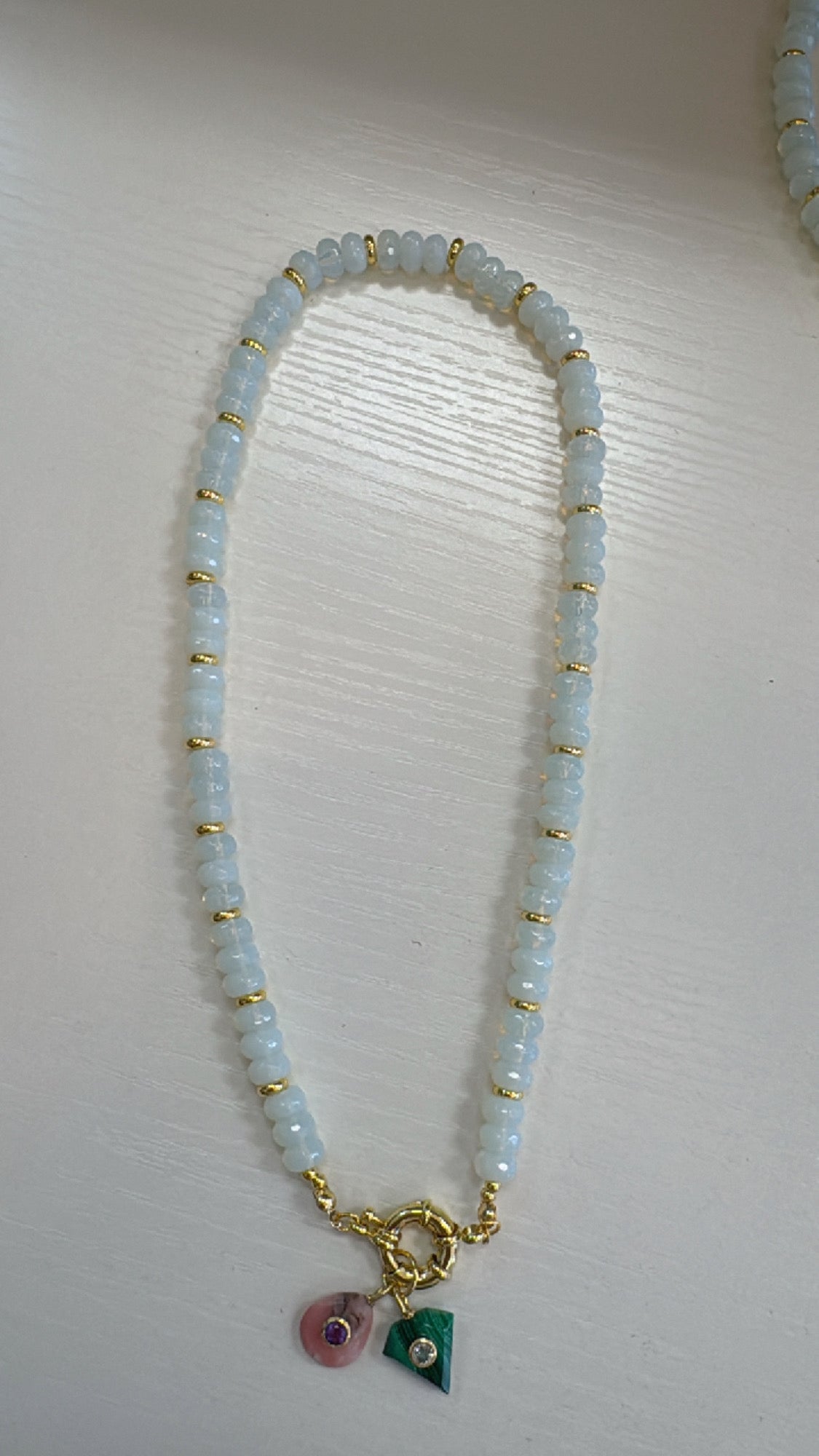 Collar de piedras Naturales