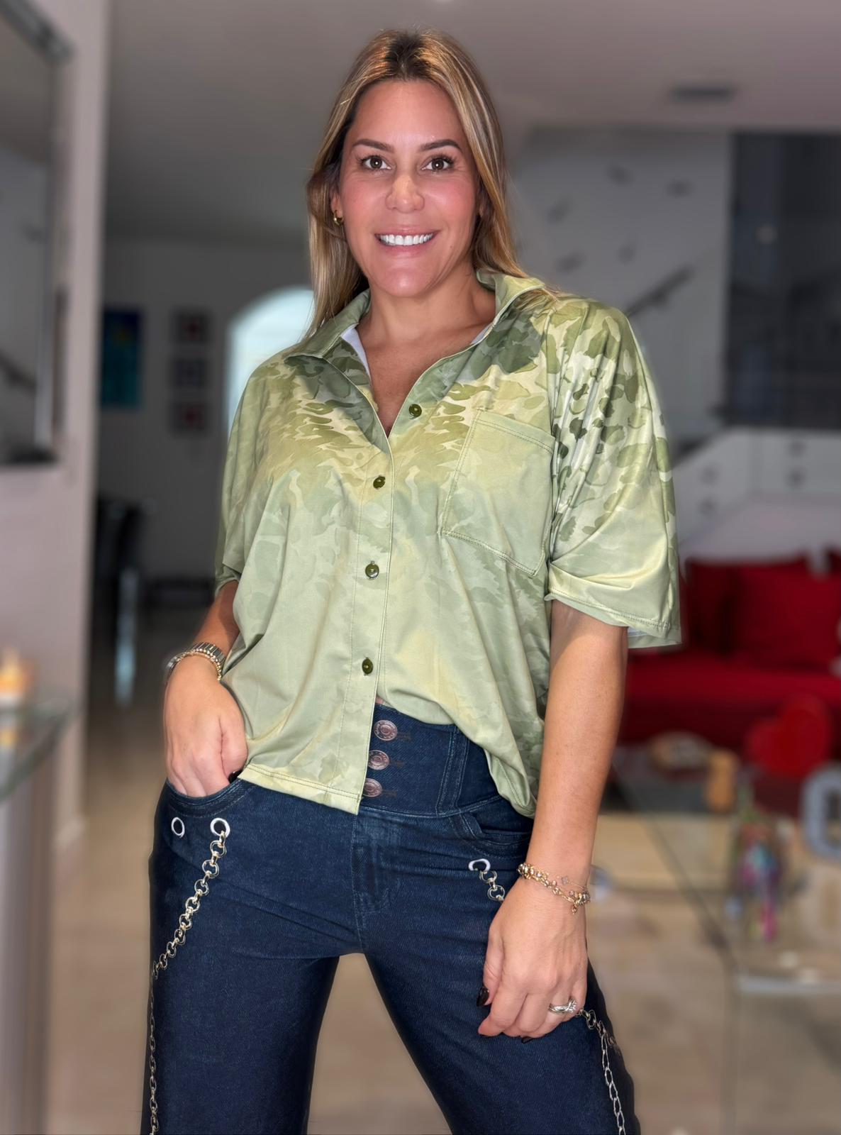 Camisa unicolor oversized