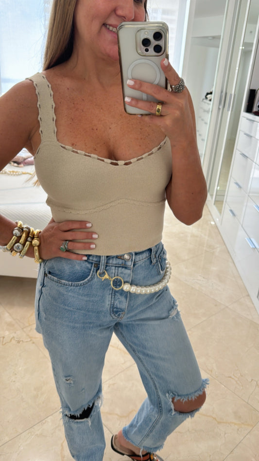 Top coquette