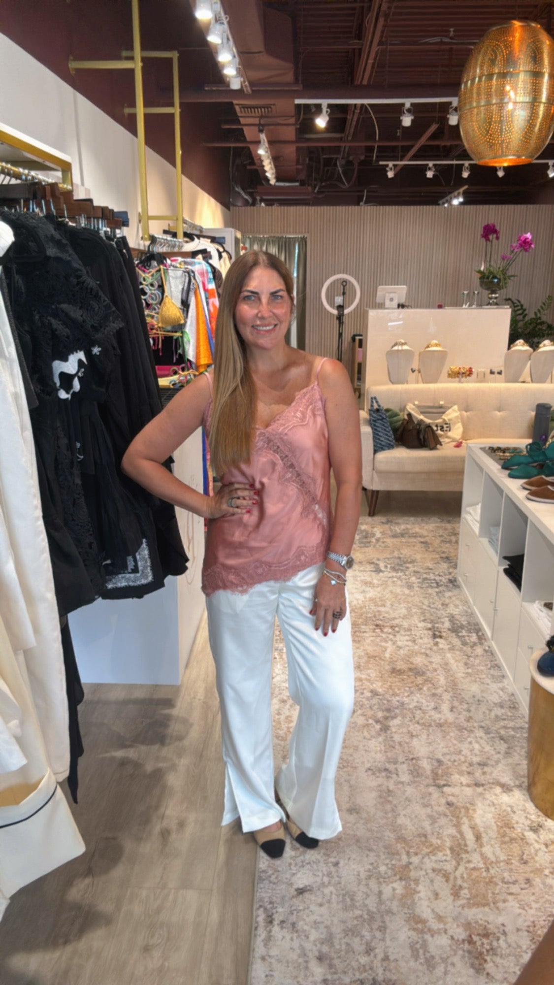 Blusa de seda y encaje