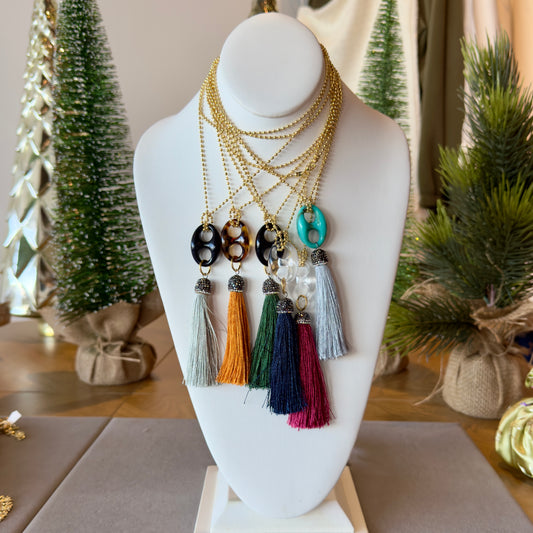 Collar dije dorado infinito con borla