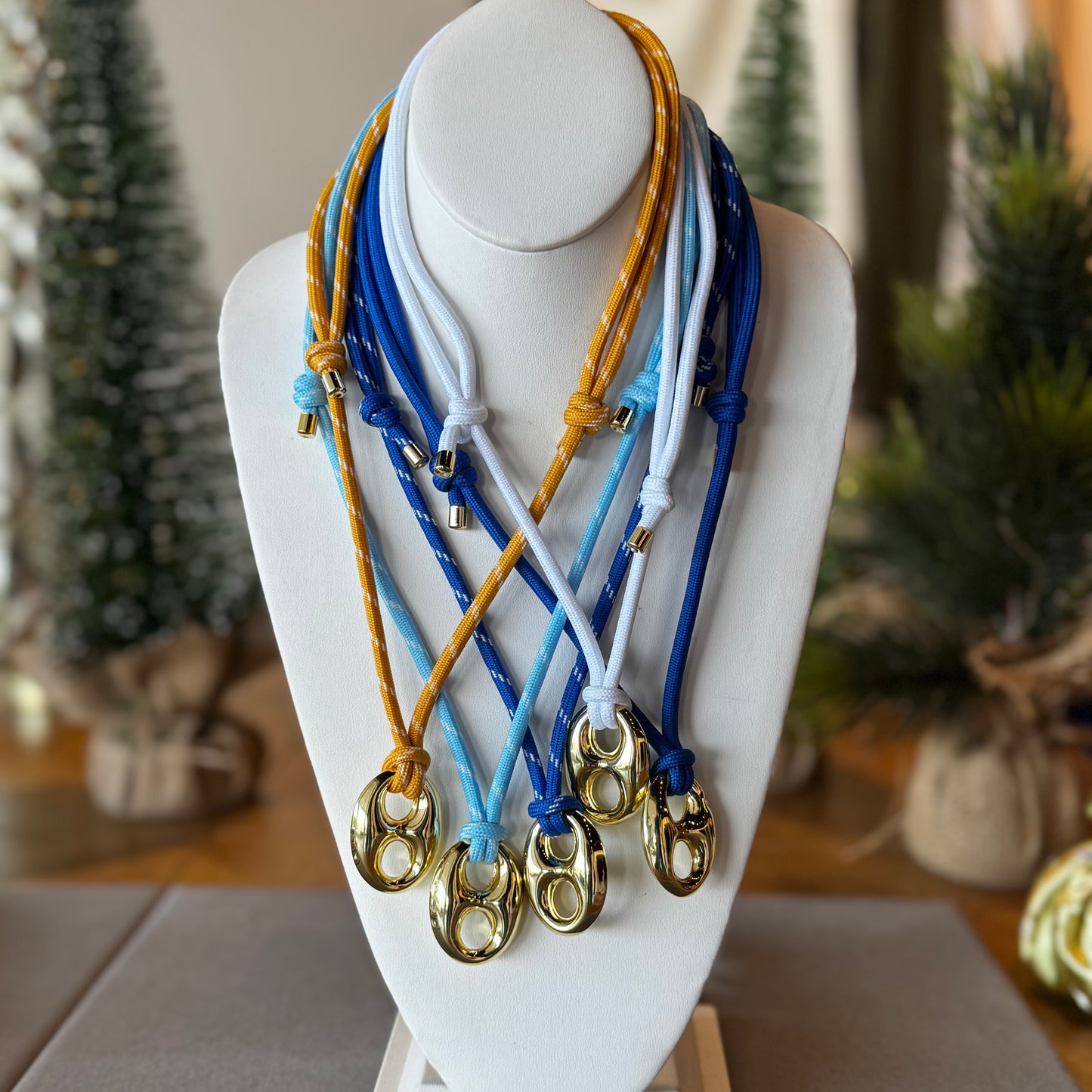 Collar dije dorado infinito