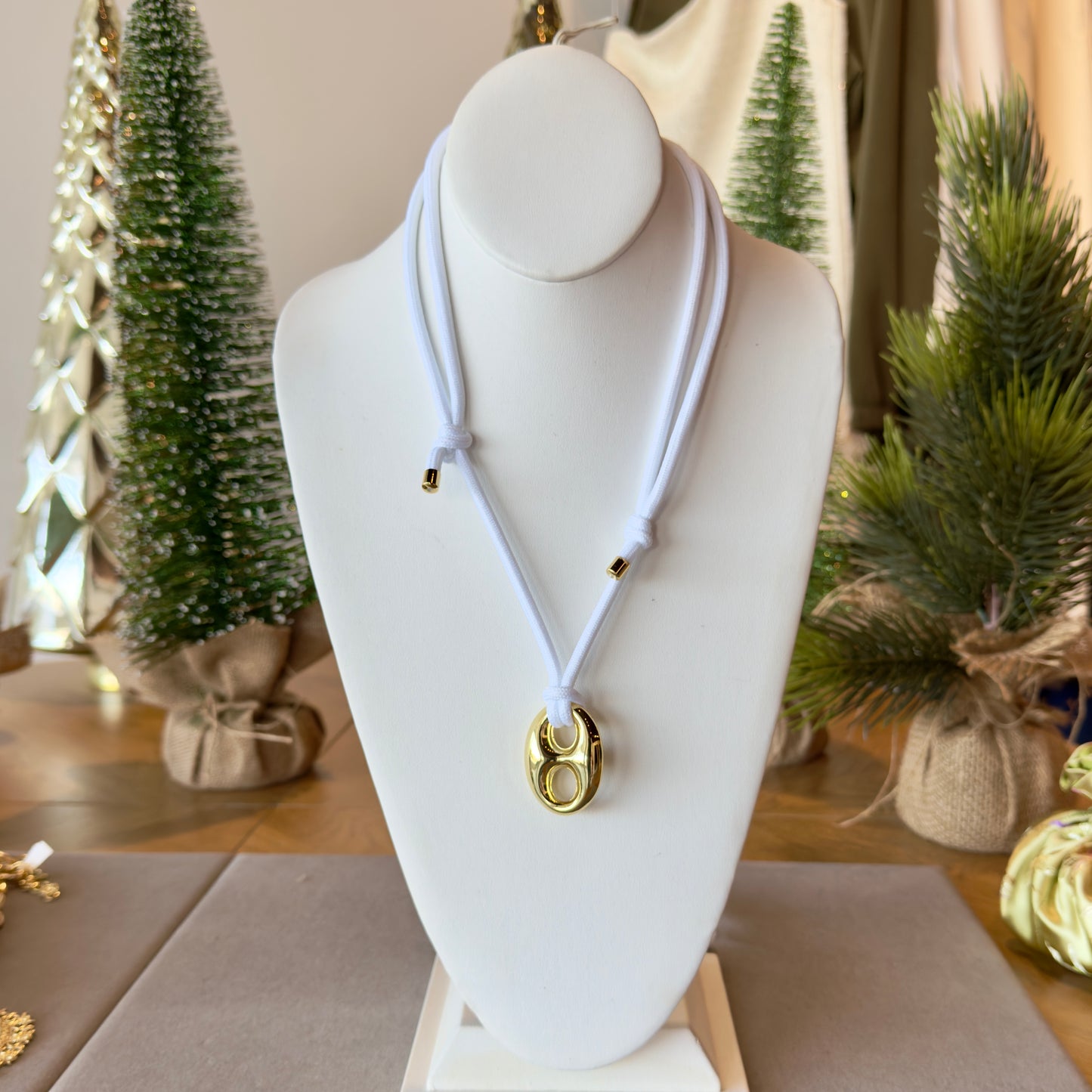 Collar dije dorado infinito