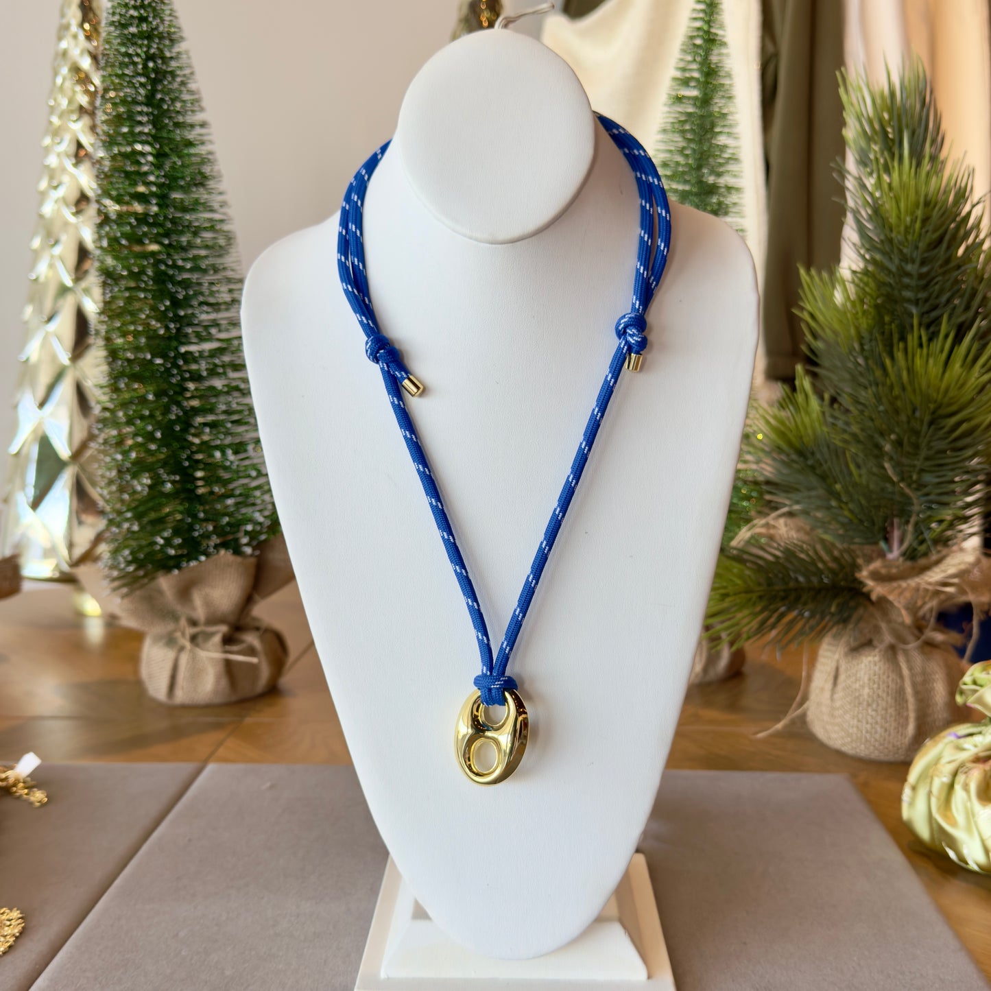 Collar dije dorado infinito