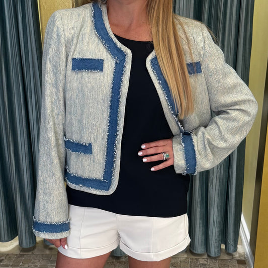Short jacket with applications in jeans