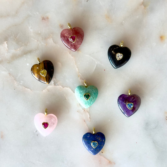 Corazones de Piedras