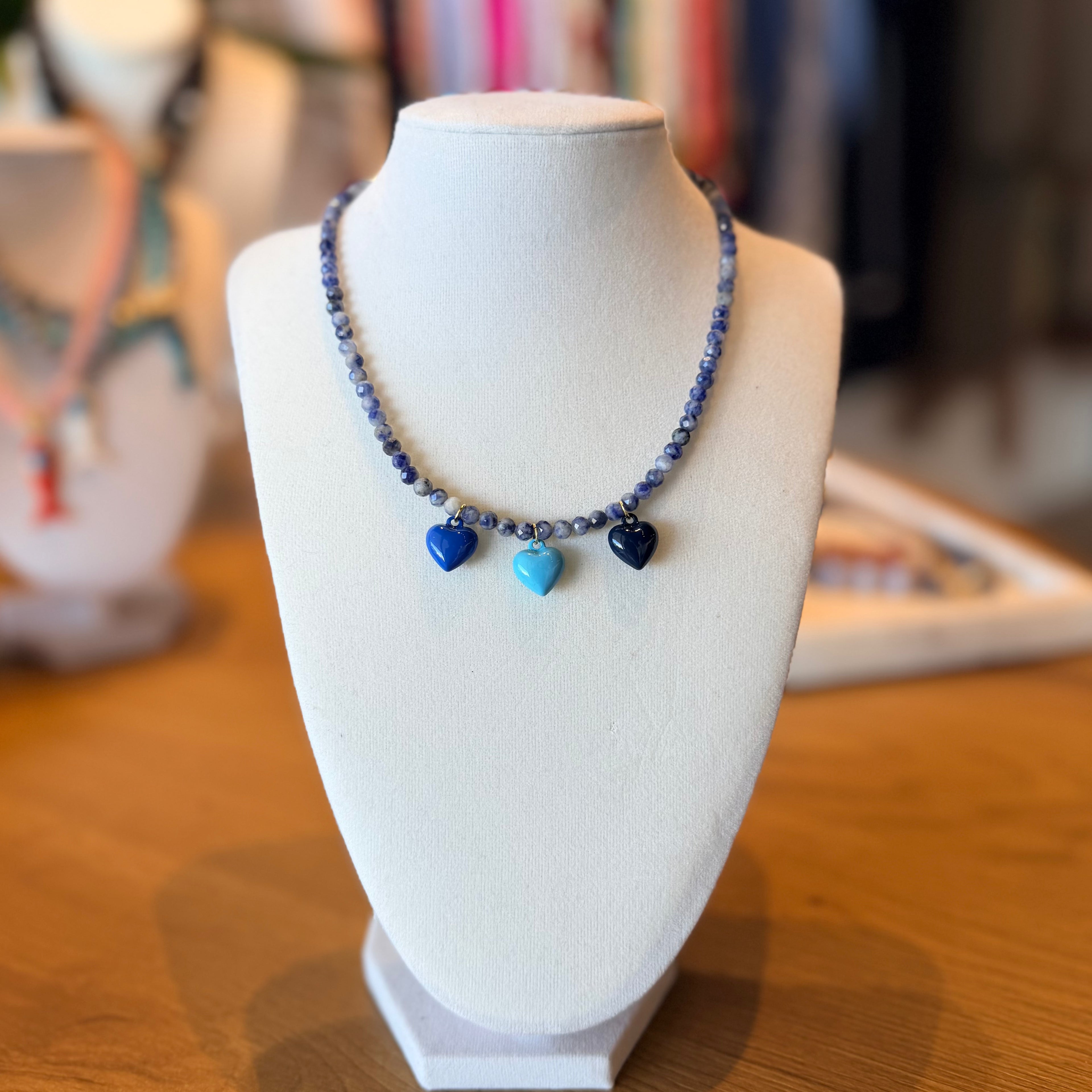 Collar 3 corazones