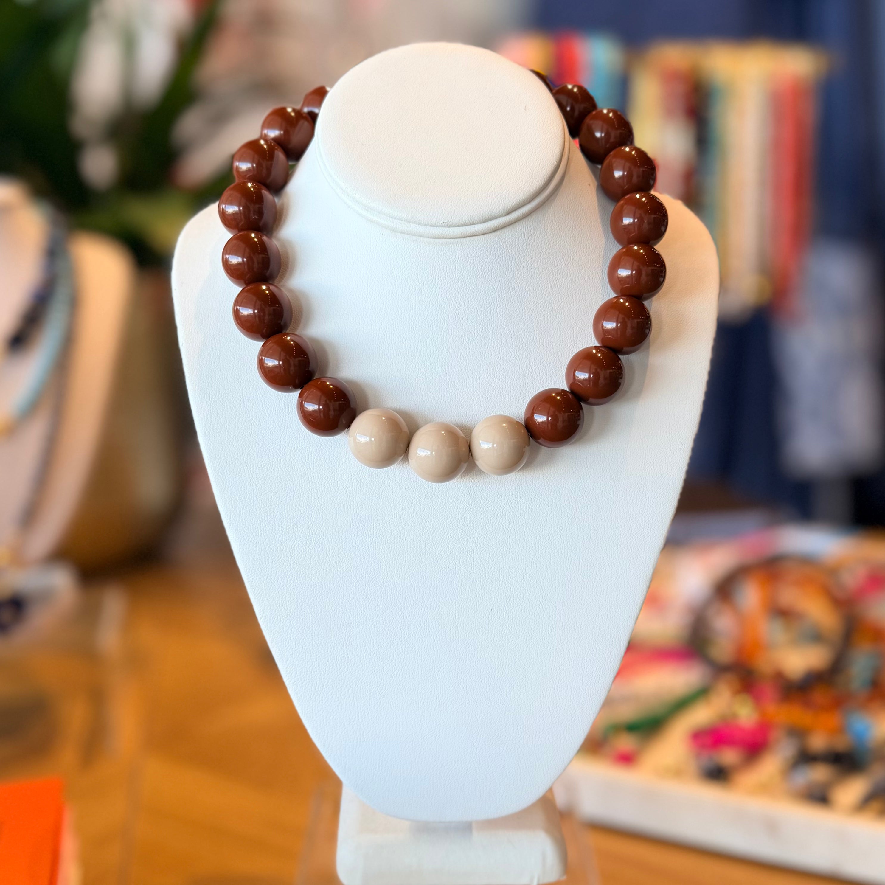 Collar de joya de caramelo