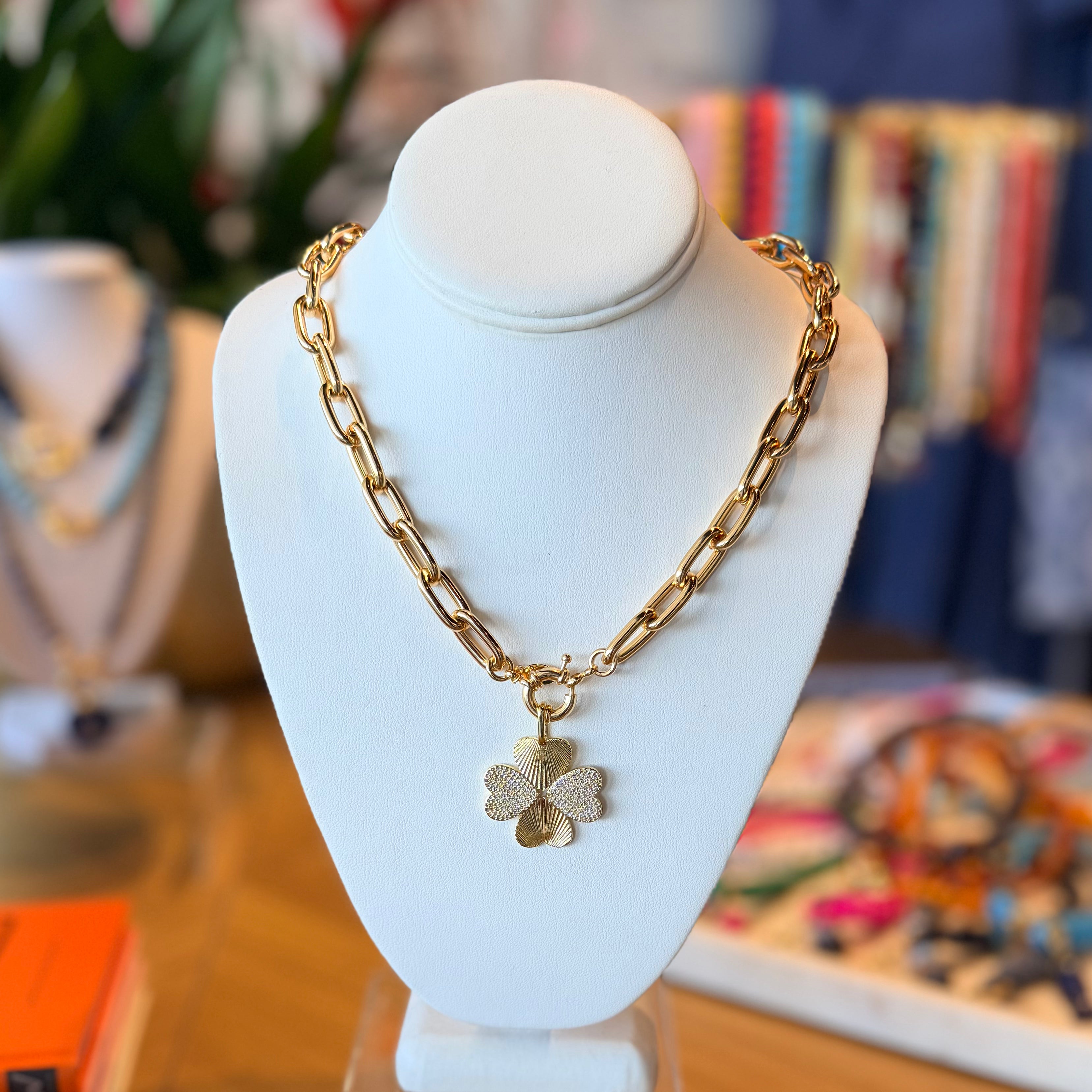 Collar de trebol