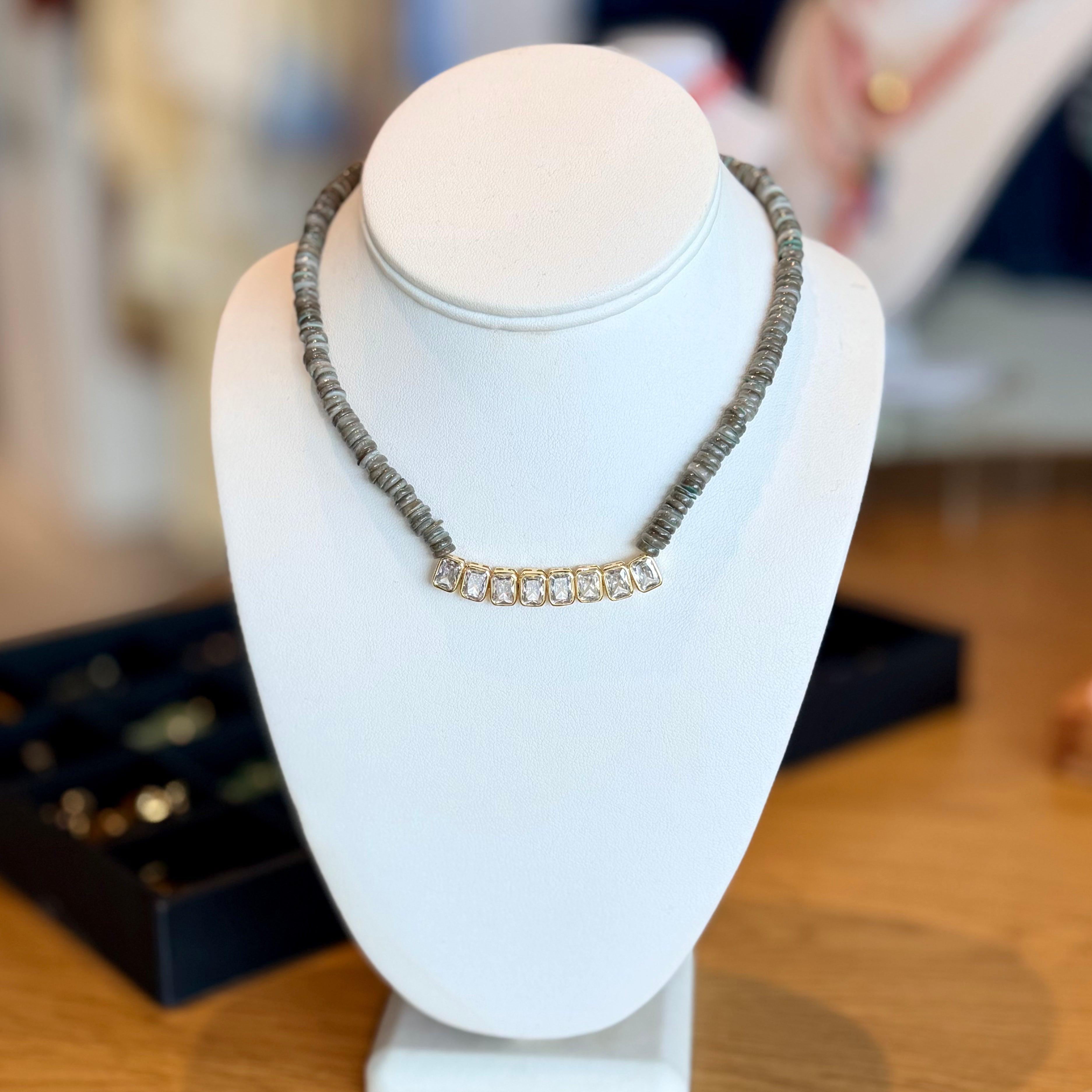 Bead and baguette-cut pendant Necklace