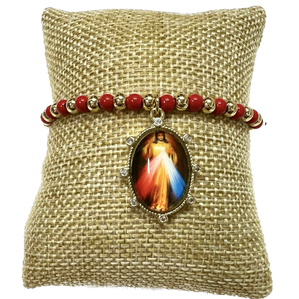 Pulsera dorada con rojo y medalla religiosa