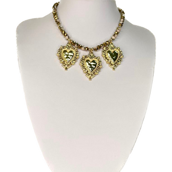 Collar tornasol con tres corazones modelo 3