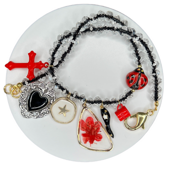 Collar clear con negro, flor roja y ladybug