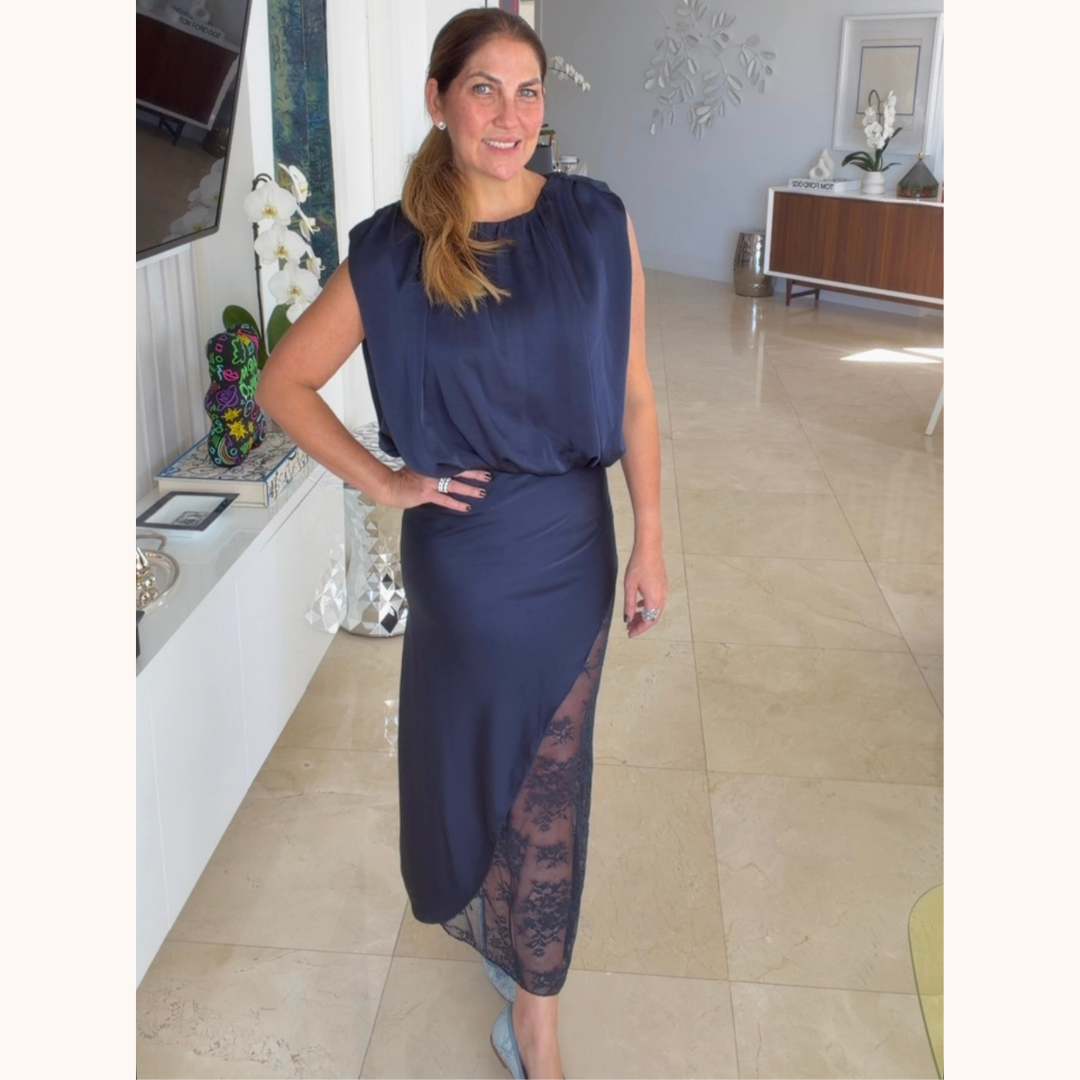 Set de seda y falda completa de encaje