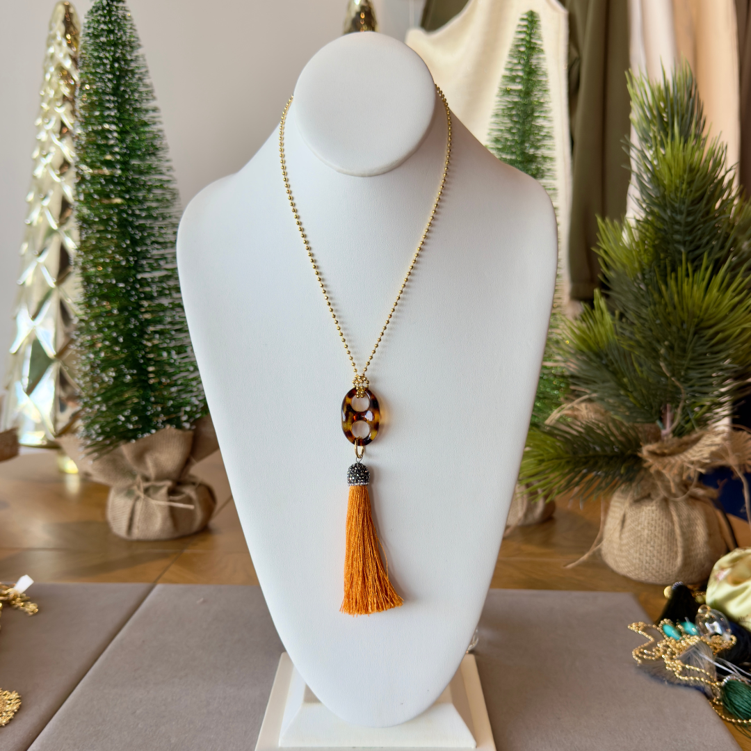 Collar dije dorado infinito con borla