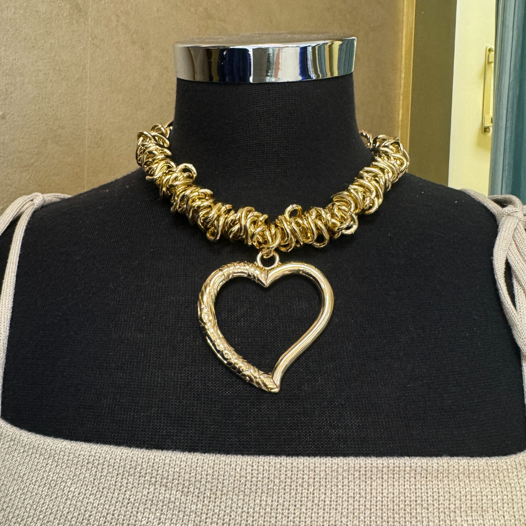 Collares de corazón corto