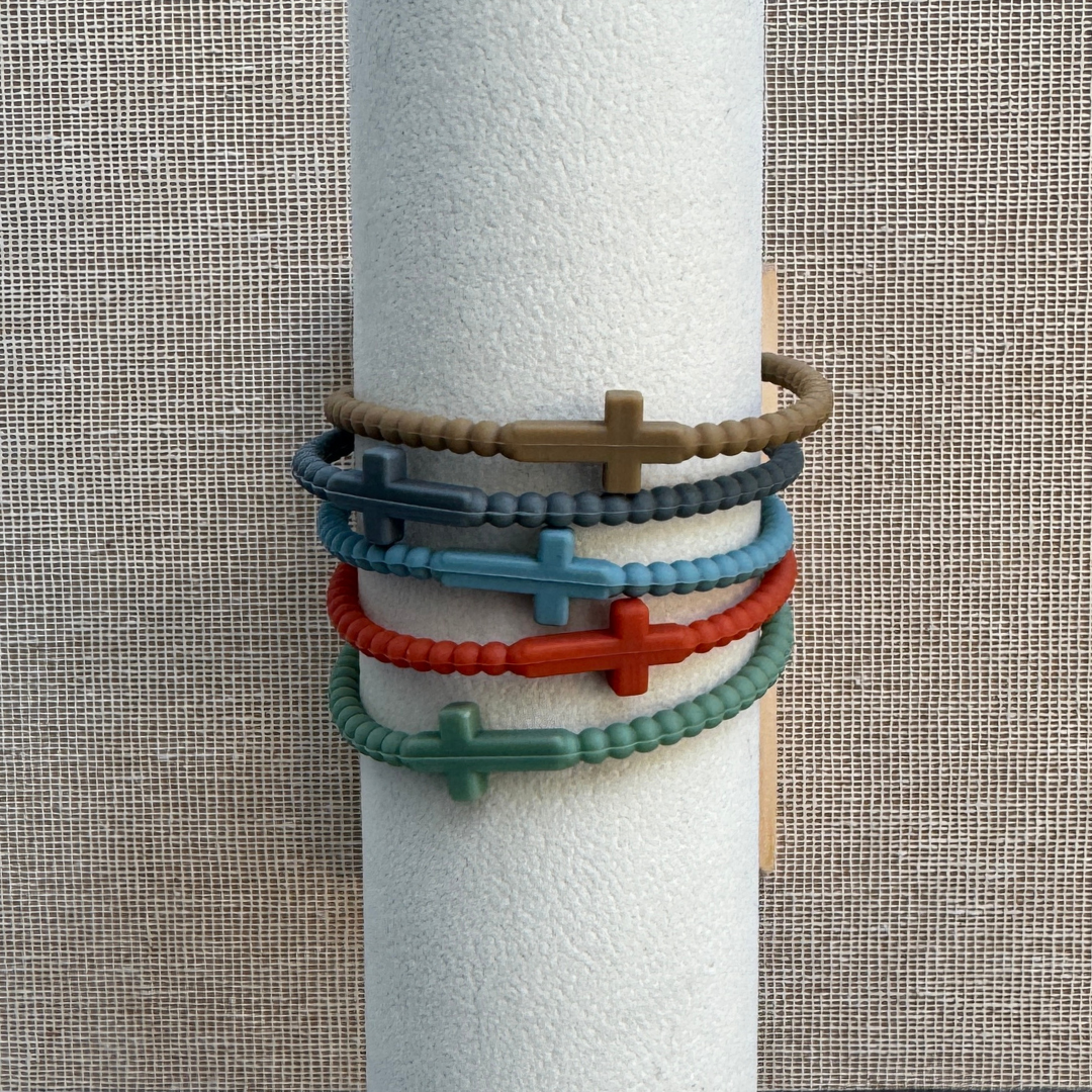 Set of rubber bracelets with Cross