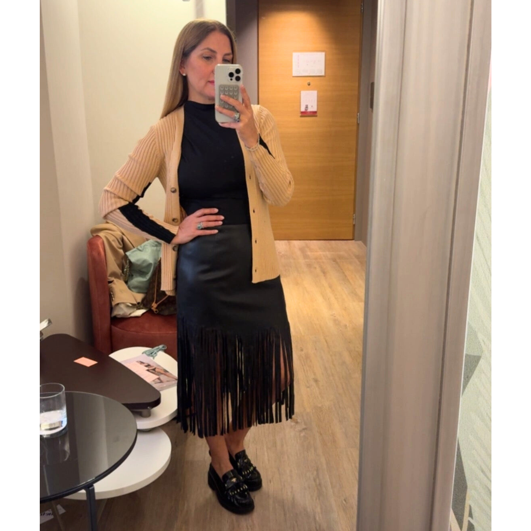 Leatherette skirt with fringes