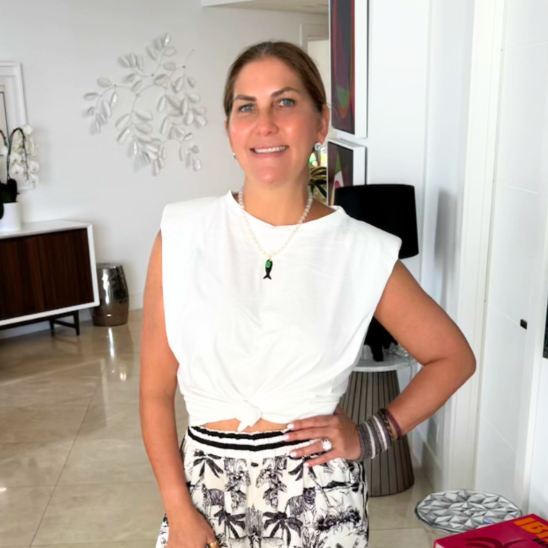Franela con hombreras básica