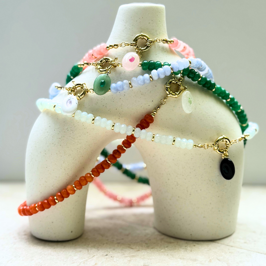 Charm gota piedras naturales