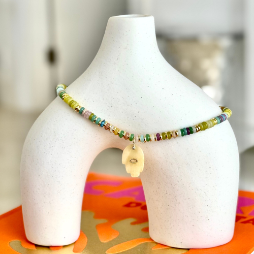 Collar piedras naturales multicolor mano Hamsa