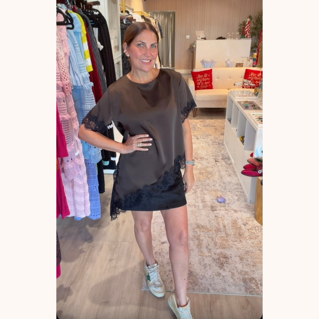 Camisa de seda y encaje con mangas