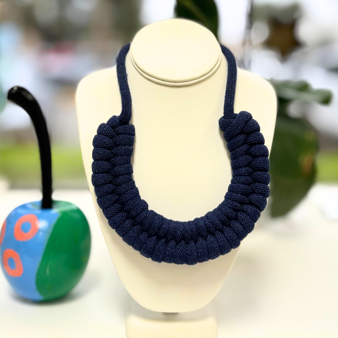 Collar Mandy