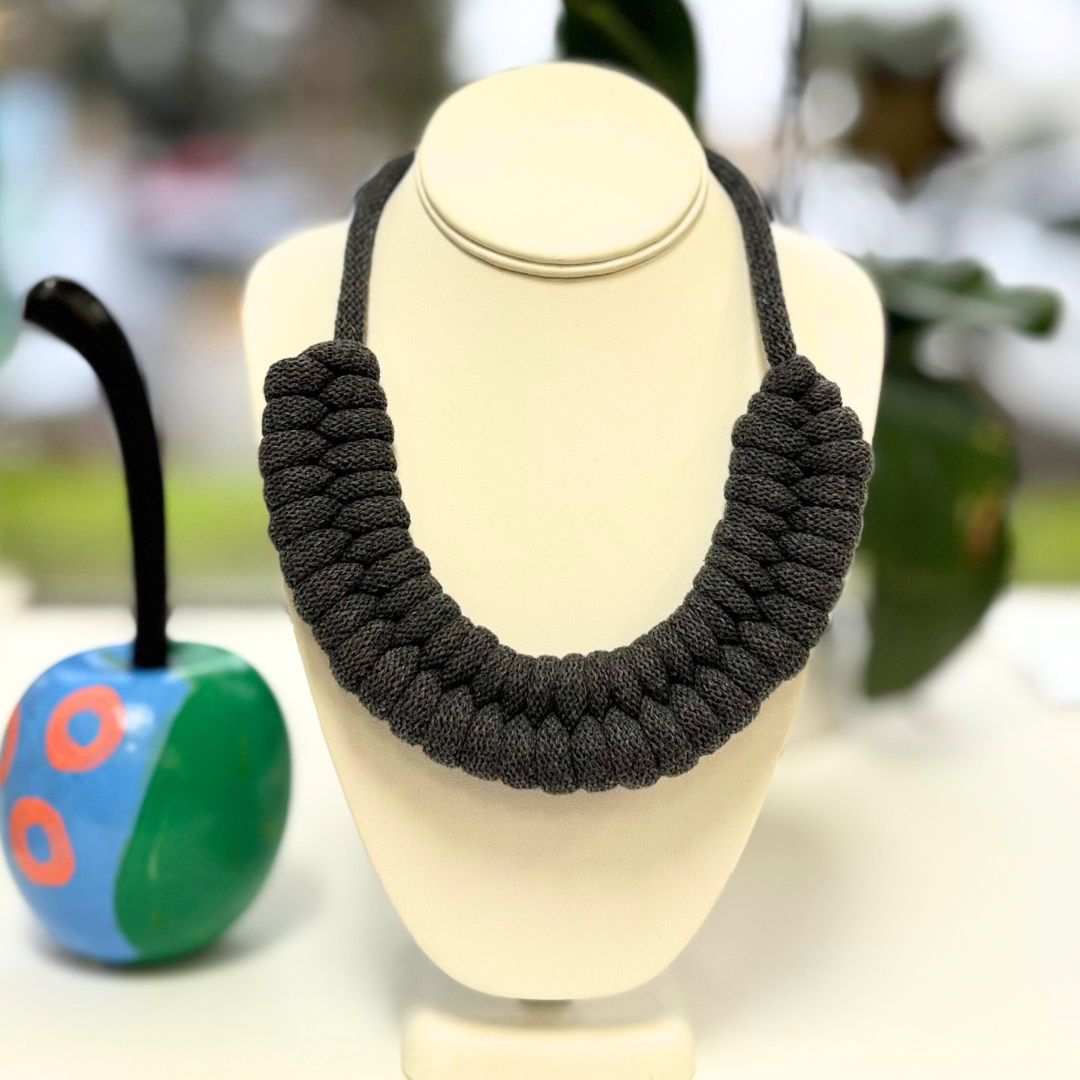Collar Mandy