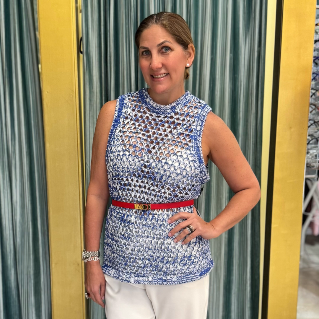 Top tejido azul y blanco