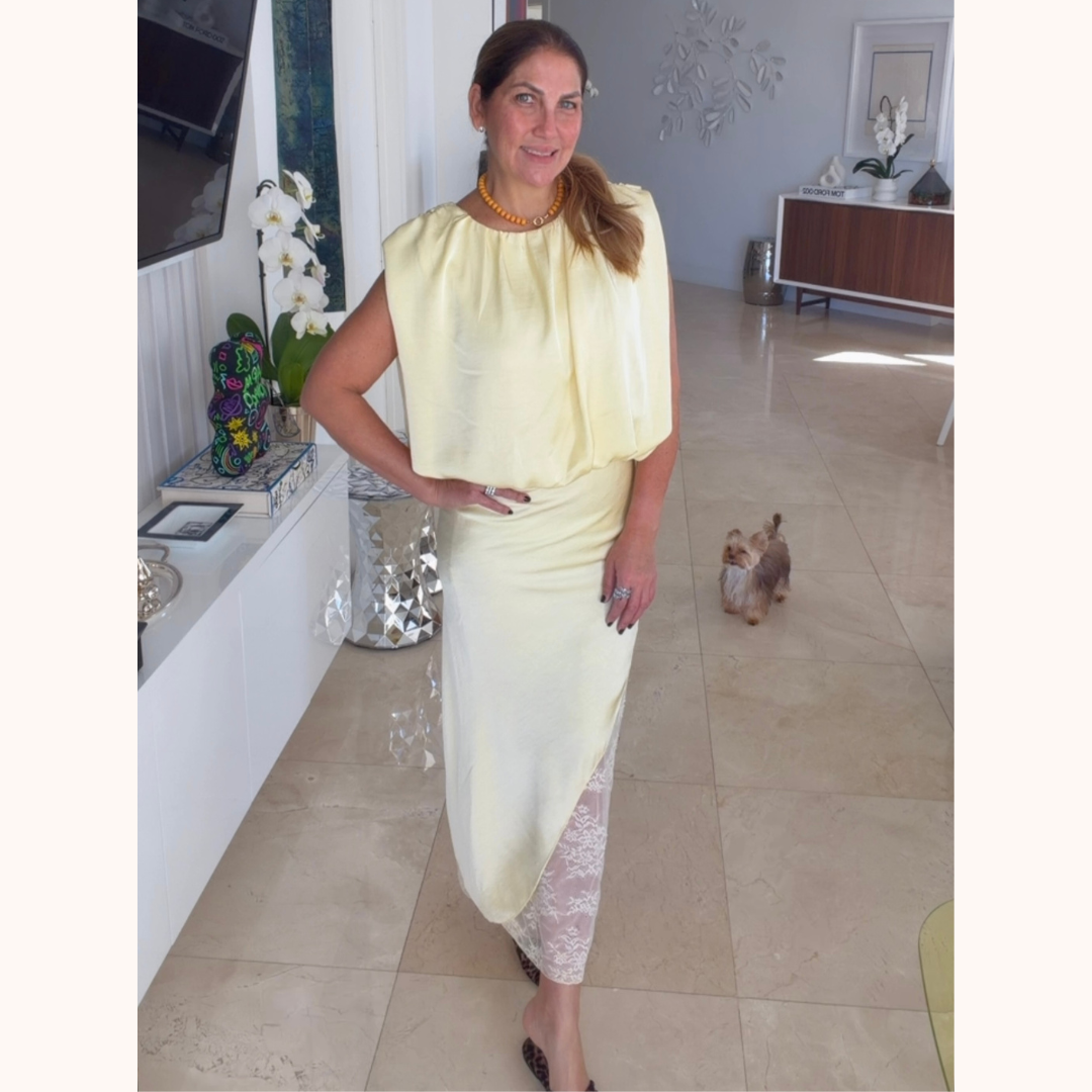 Set de seda y falda completa de encaje