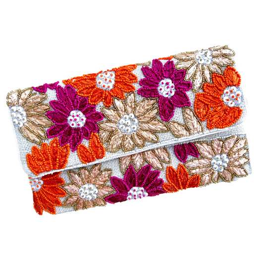 Carteras tipo sobre de tela con pedrería
