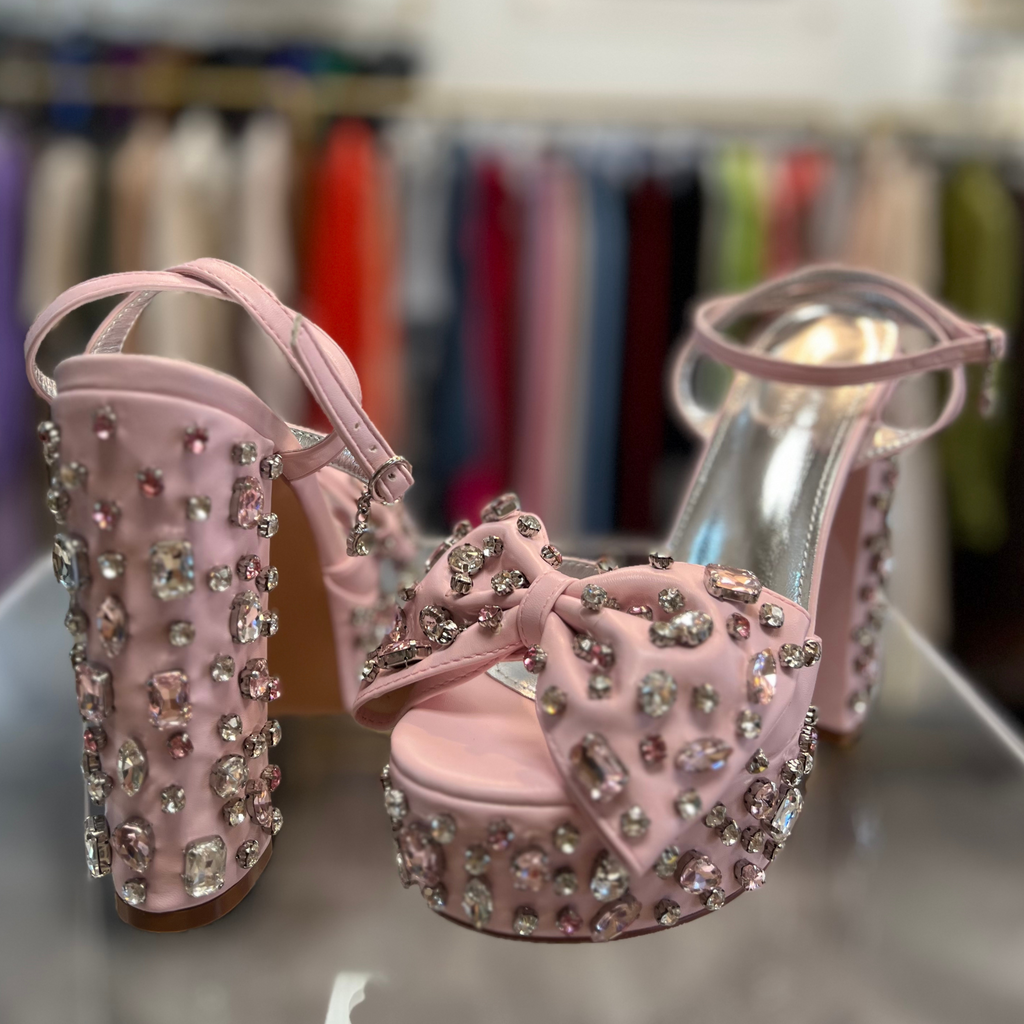 Sandalias con plataforma y pedrería