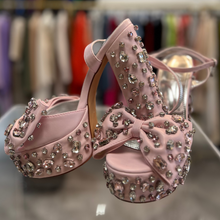 Sandals with platform and rhinestones