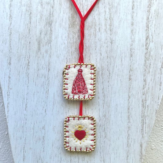 Embroidered scapular of the Virgin of Valle