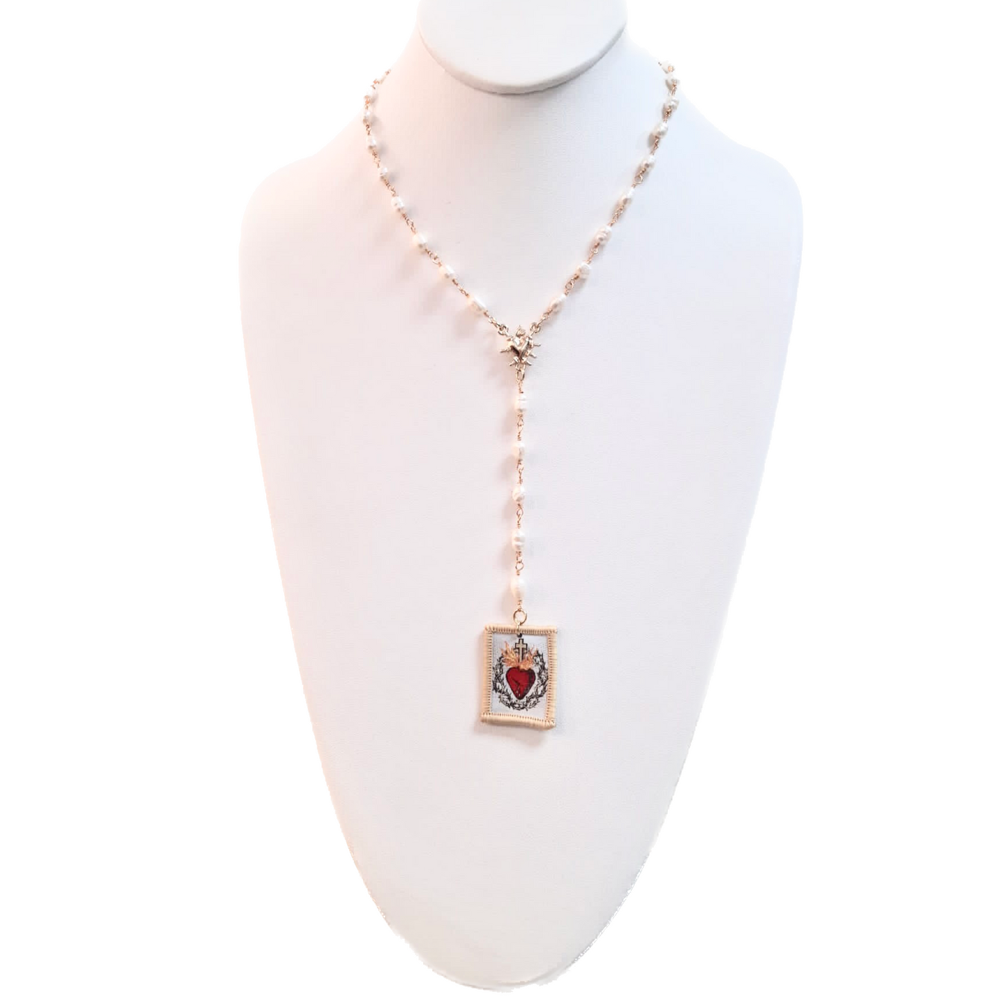 Scapular necklace with pearls and print